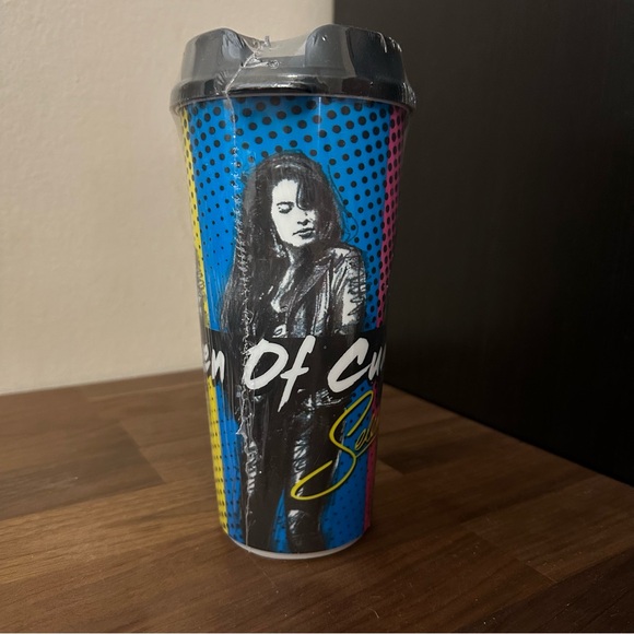 SELENA Quintanilla 2019 Commemorative Limited Edition Stripes Cup - Picture 4 of 4